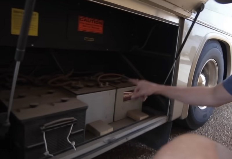 How Long to Charge Rv Battery With Generator